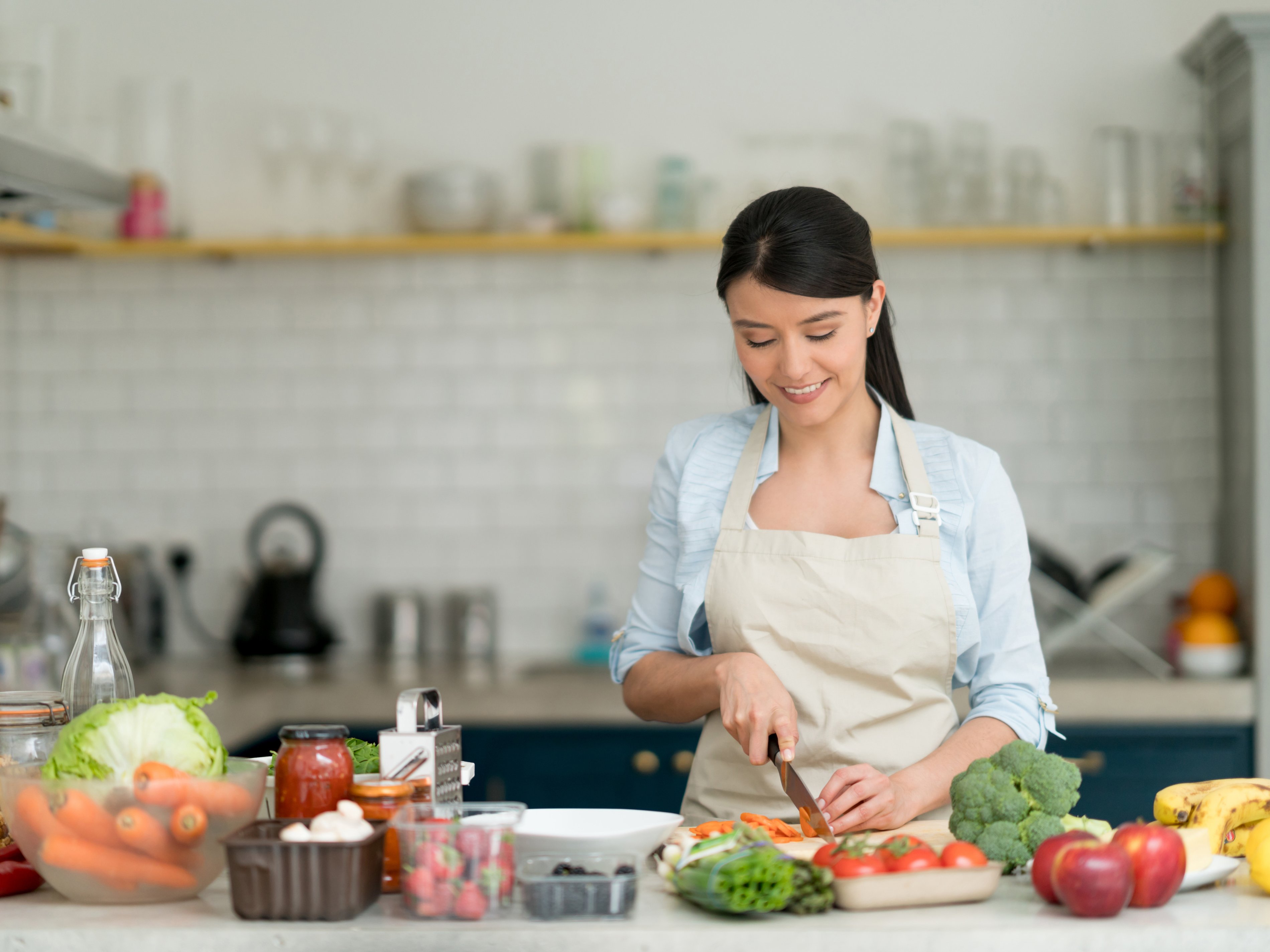 pb-women-in-the-kitchen